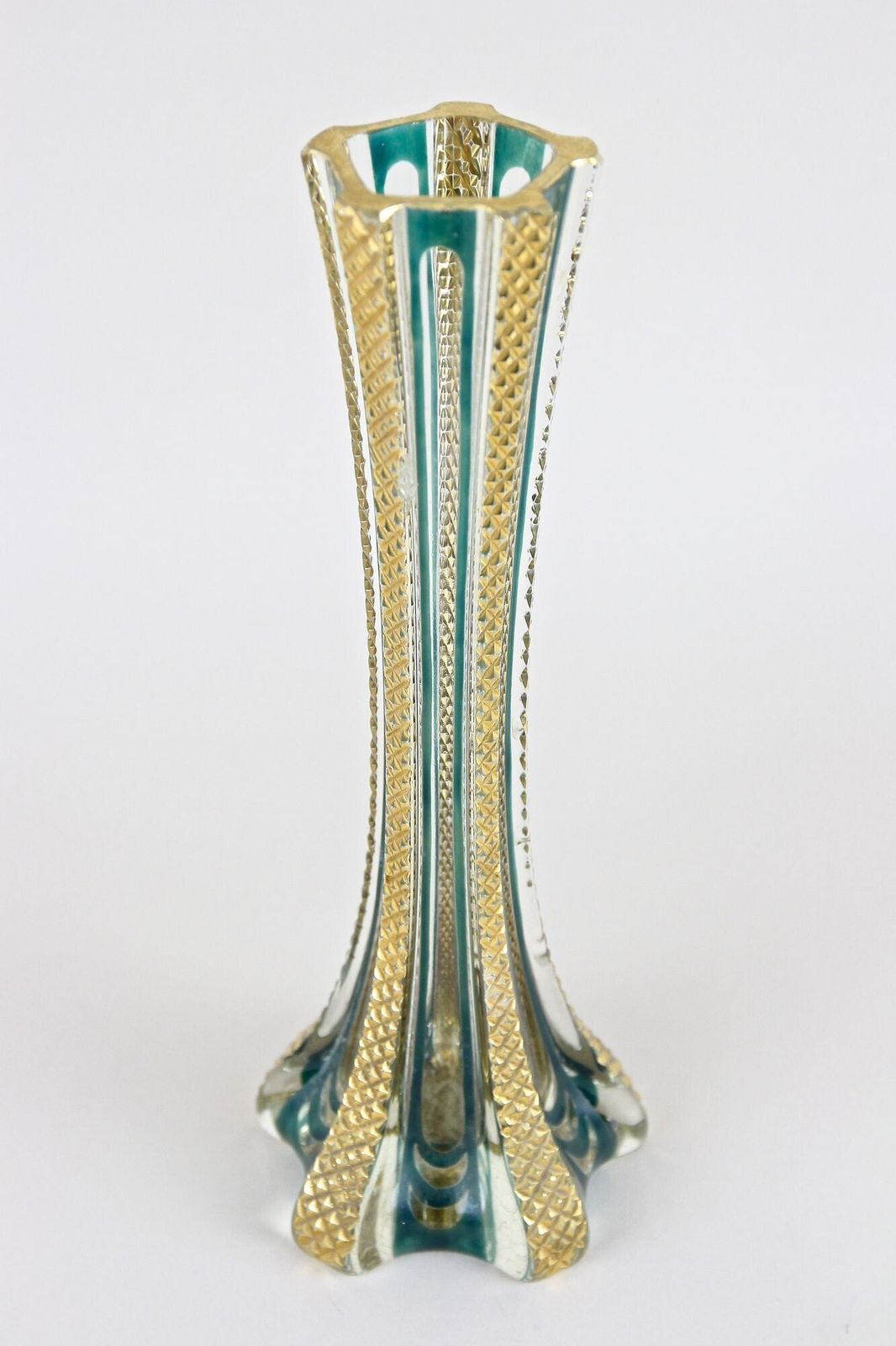 photo vinterior 20th Century Murano Glass Vase With Green And Gilt Accents, Italy Ca. 1930