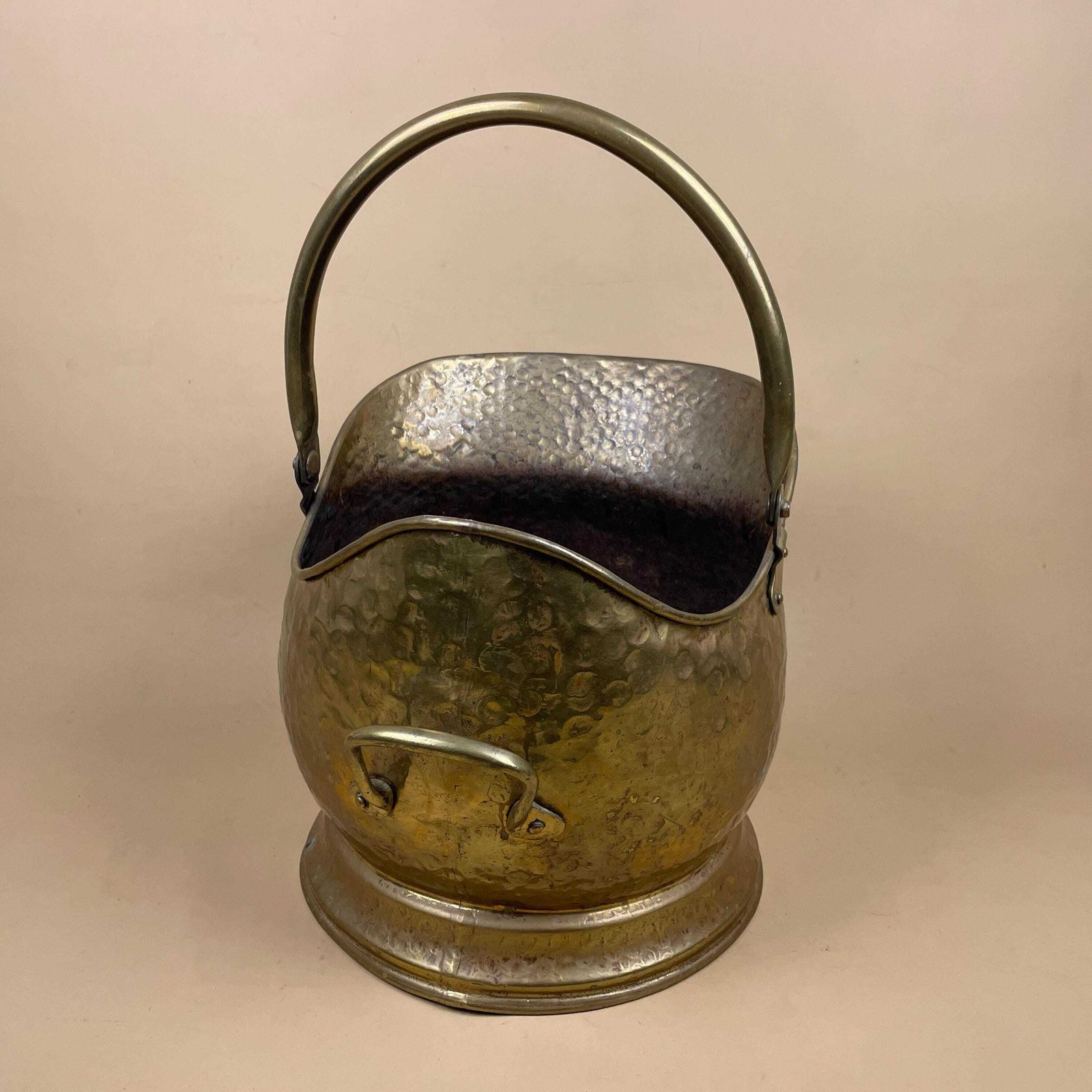 Antique Metal Gold Brass Coal Bucket Handle Fireside Fire Side Scuttle Log Helmet Farmhouse Hammered Texture Vintage Fireplace Logs photo Home Fixtures