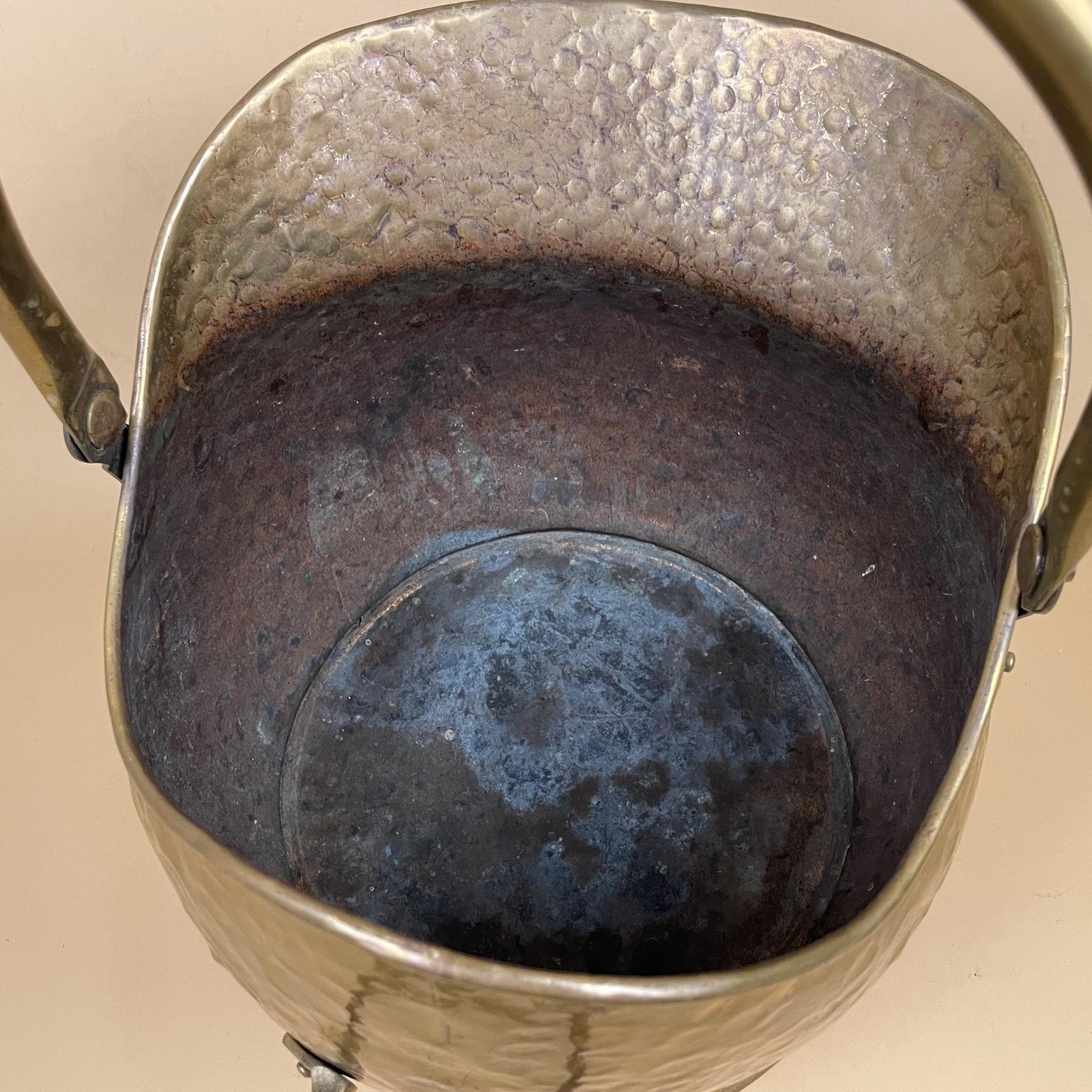 Antique Metal Gold Brass Coal Bucket Handle Fireside Fire Side Scuttle Log Helmet Farmhouse Hammered Texture Vintage Fireplace Logs photo 65.0