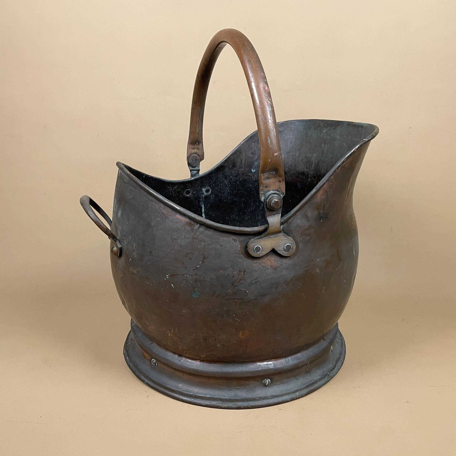 Antique Metal Coal Dark Copper Bucket Handle Fireside Fire Side Scuttle Helmet Cottage Heavy Vintage Fireplace Logs