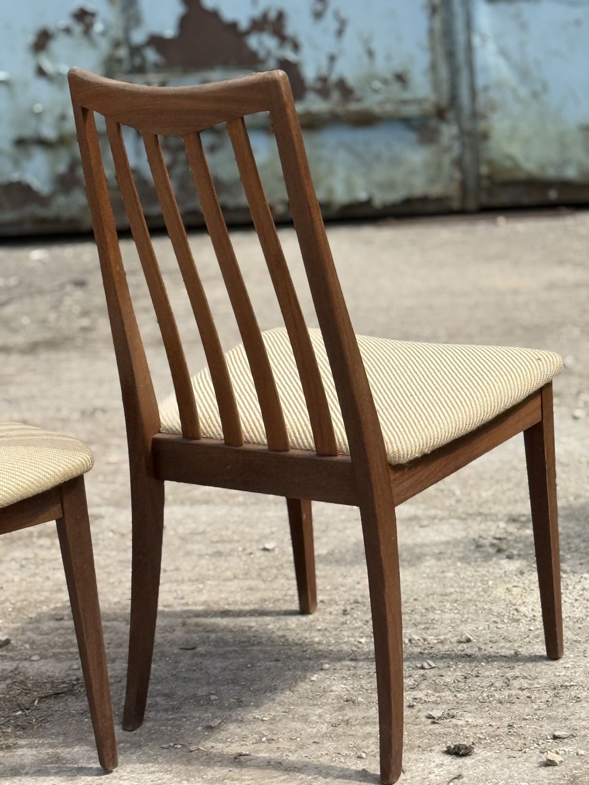 photo vintage Ten Gplan Fresco Dining Chairs By Victor Wilkins, 1960s (Project Of Restoration)