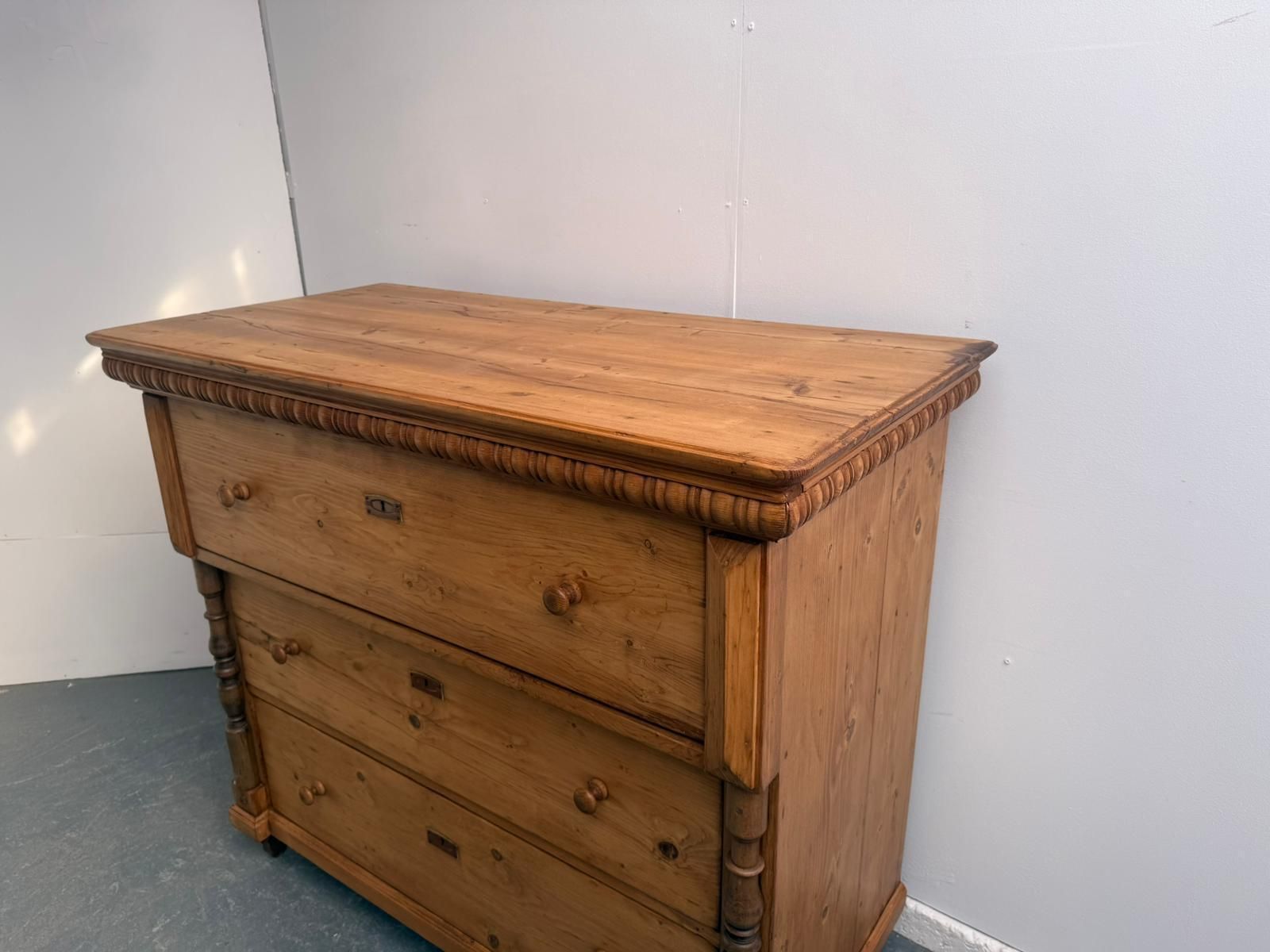 A Quality Pine Hungarian Waxed Georgian 3 Drawer Chest Of Drawers photo furniture