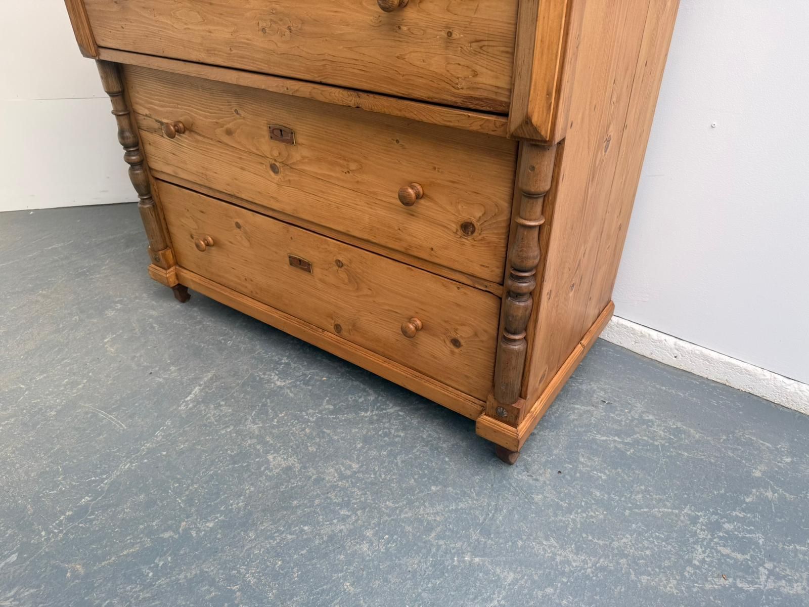 A Quality Pine Hungarian Waxed Georgian 3 Drawer Chest Of Drawers photo vintage
