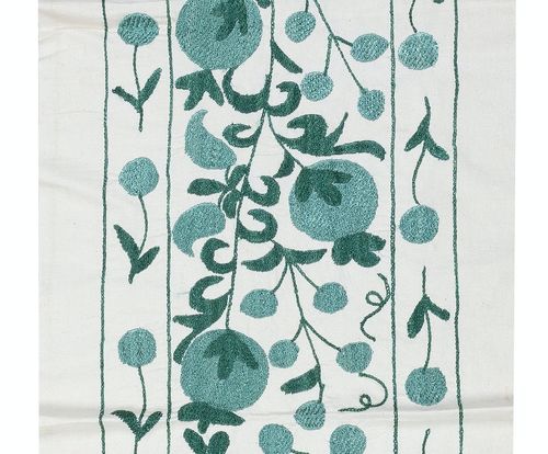 20x73 Geborduurde katoenen wanddoek. Groene tafelloper. Moderne wanddecoratie photo for sale