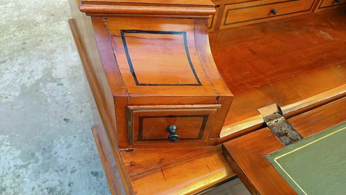 photo furniture Inlaid Folding Desk From The End Of The 18th Century