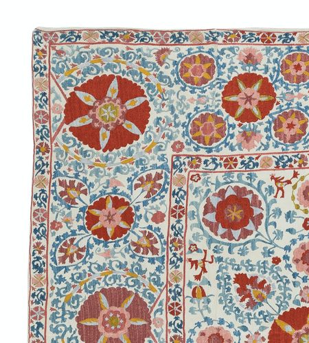 4.4x4.8 Ft Embroidered Silk Wall Hanging. Traditional Table Cover. New Bedspread photo furniture
