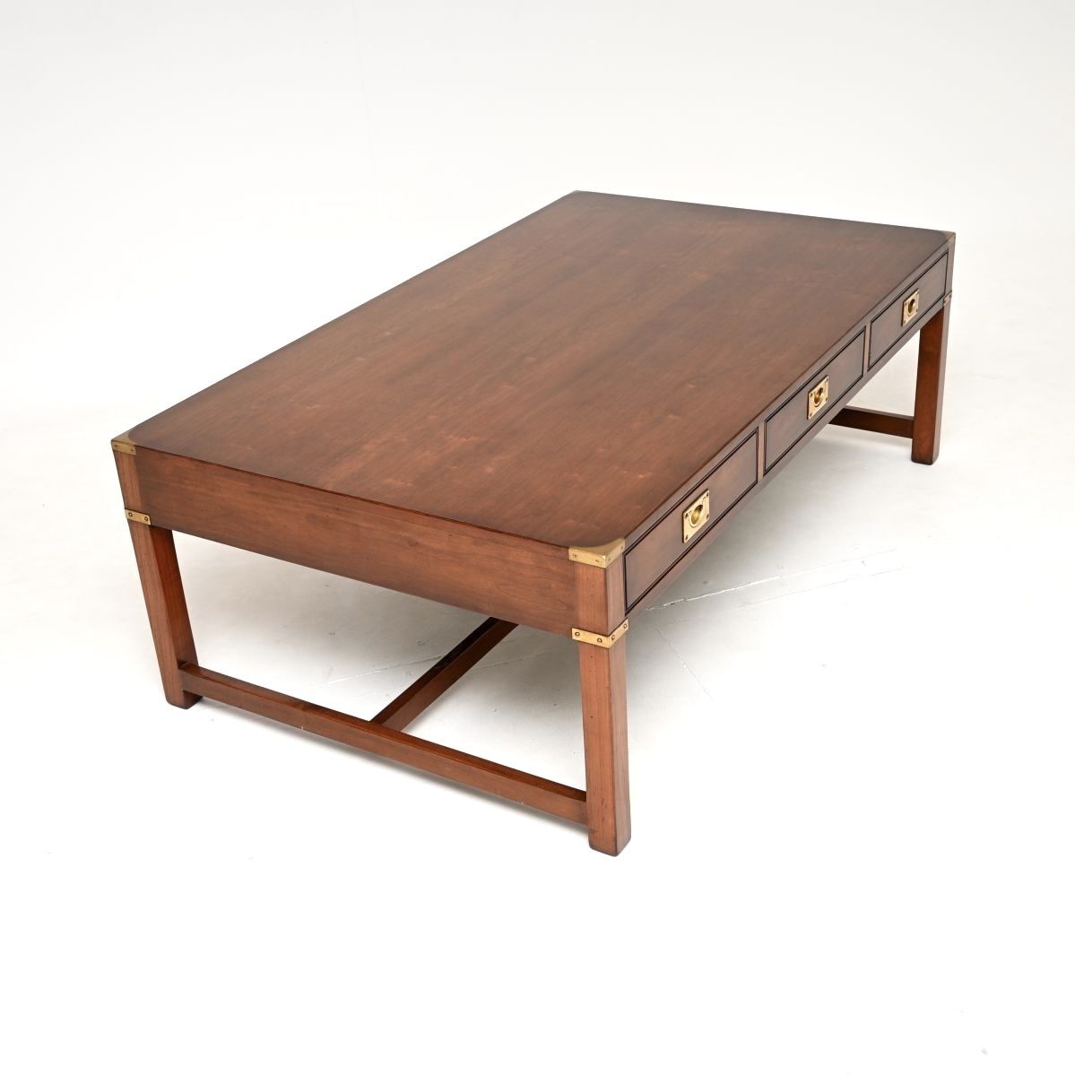 photo furniture Large Antique Mahogany And Brass Military Campaign Style Coffee Table
