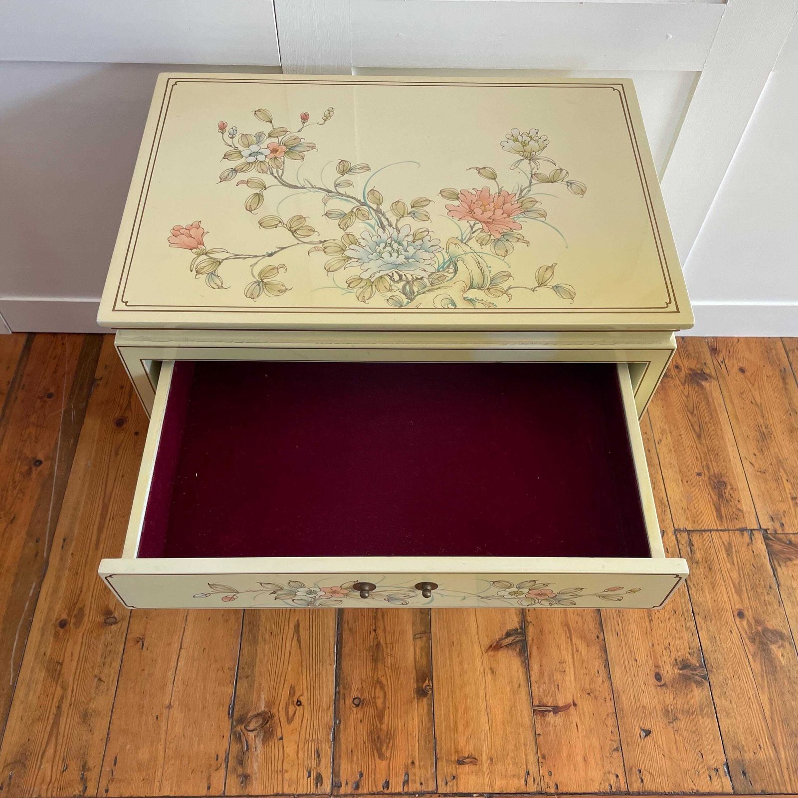 photo furniture Chinese Lacquer Cabinet Hand Painted Glass Top Cream Floral Wood Chest Sideboard Vintage Dresser Oriental Asian