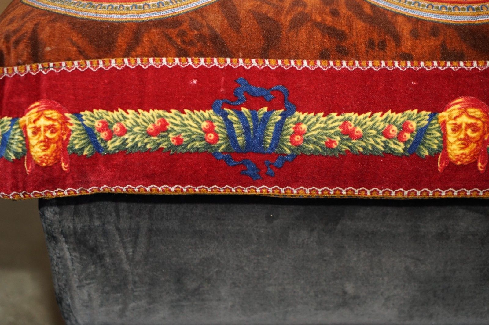 £9,000 Versace Italy 2003 Ilian Rachov Designed Ottoman Footstool Part Of Suite photo 3950.0