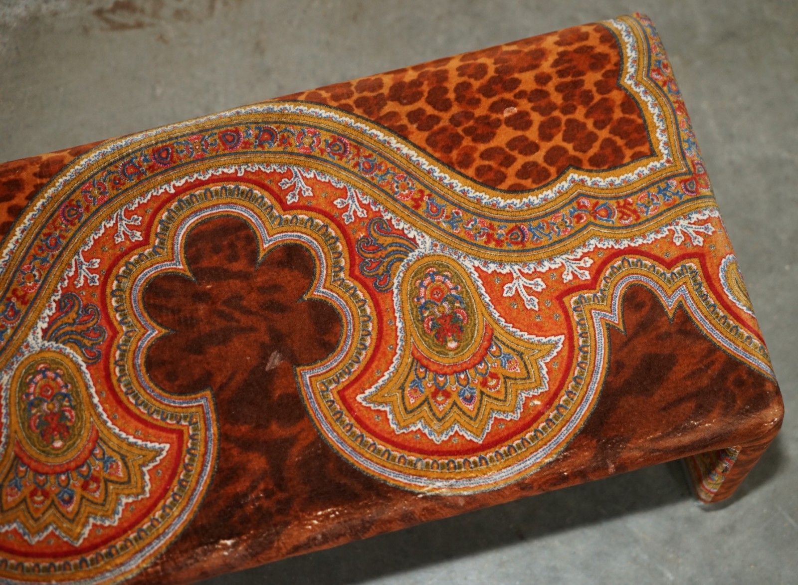 Pair Of Rrp £6,000 Versace Italy 2003 Ilian Rachov Designed Ottoman Footstools photo vinterior