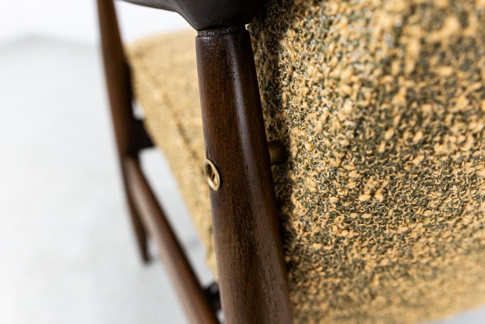 photo vinterior Mid Century Fauteuil Gfm 87 Van Juliusz Kędziorek, Kvadrat Bouclé, Polen, Jaren 1960