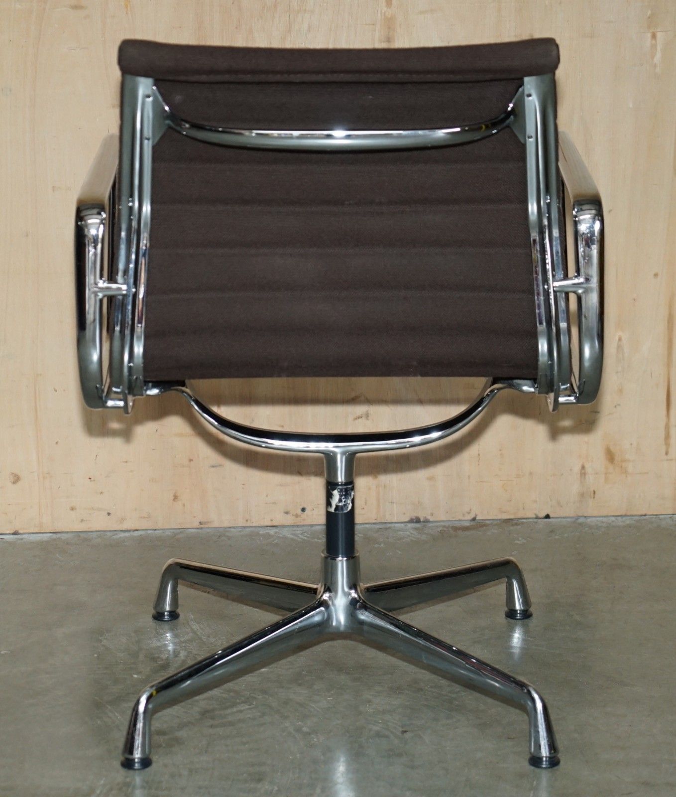 photo buy 1 Of 3 Brown 1989 Vitra Eames Herman Miller Ea 108 Model Office Swivel Chairs
