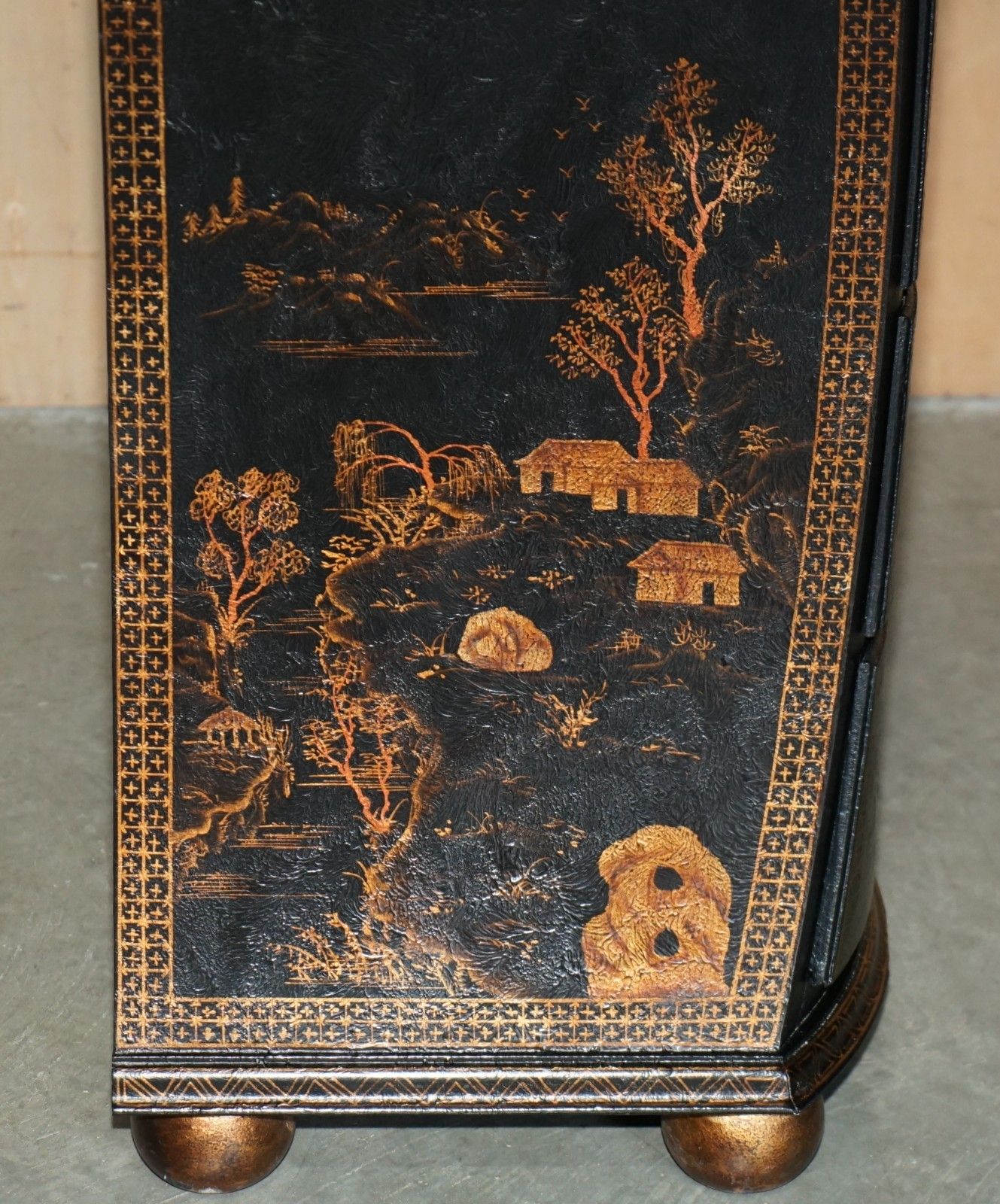 2350.0 Sublime Antique Style Chinese Chinoiserie Painted & Lacquered Chest Of Drawers photo