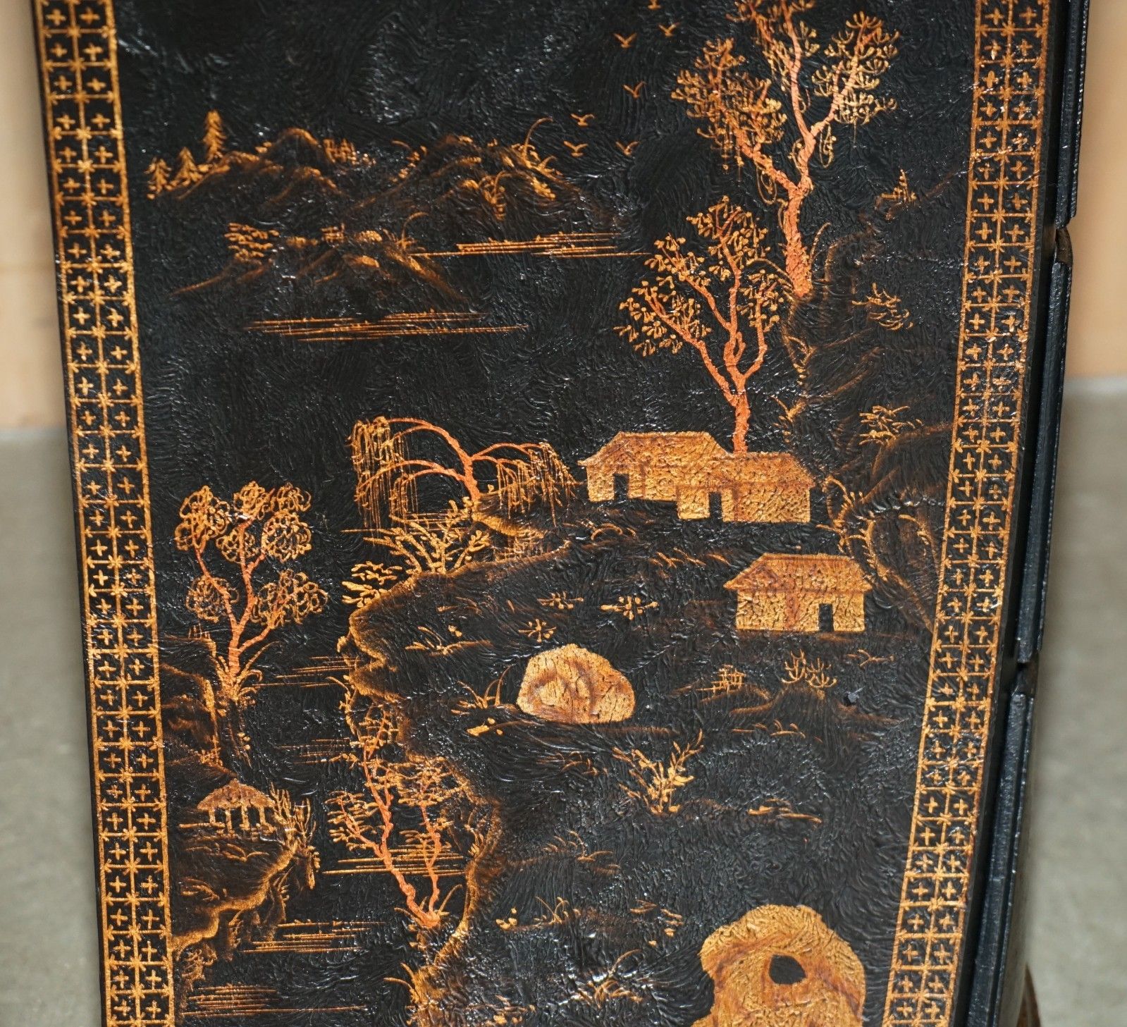 photo buy Sublime Antique Style Chinese Chinoiserie Painted & Lacquered Chest Of Drawers
