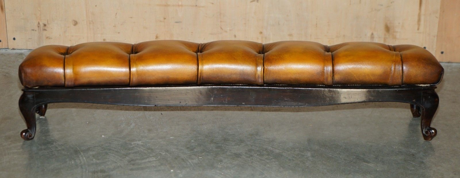 Furniture 97.5cm Victorian Chesterfield Brown Leather Club Fender Log Burner Footstool photo