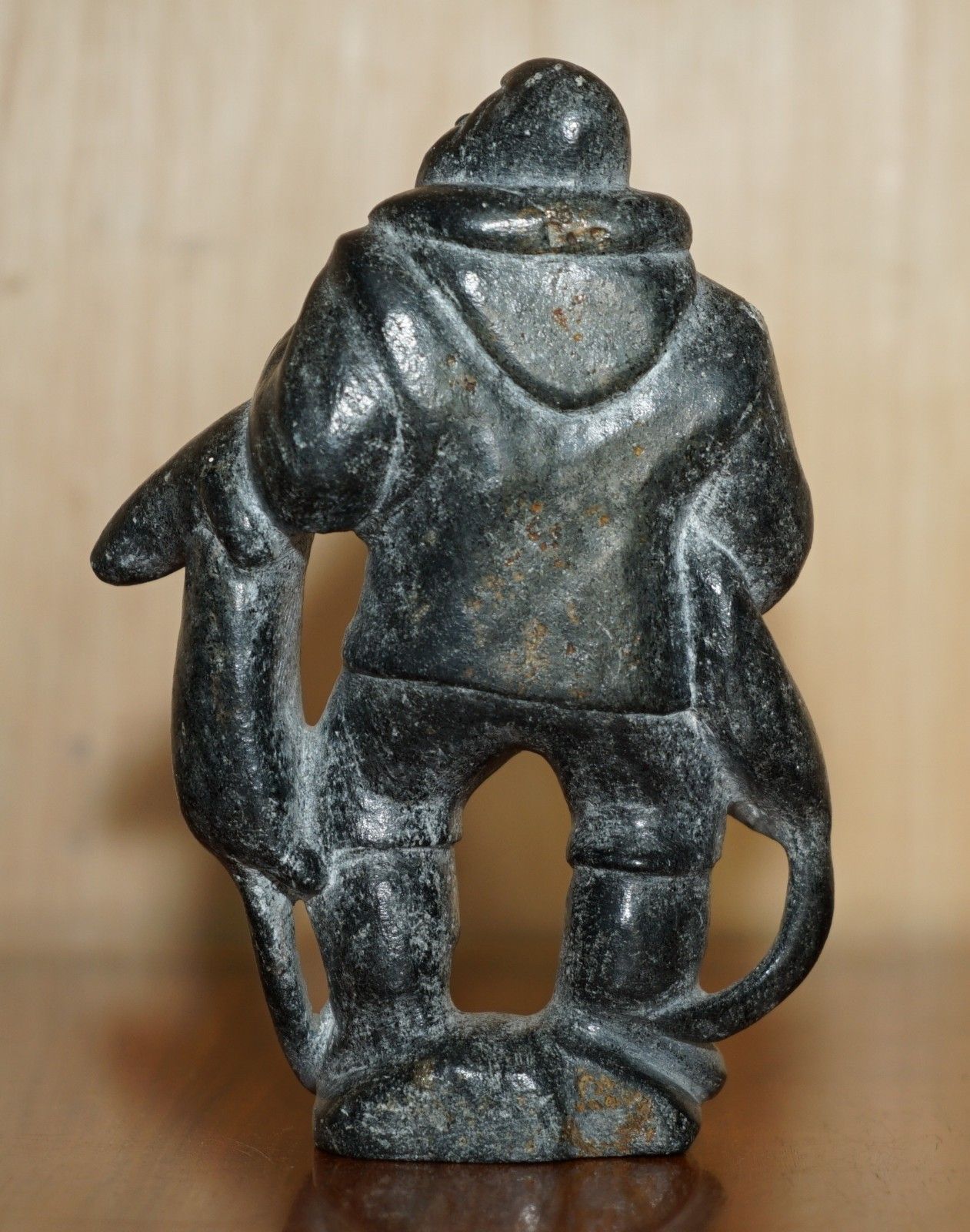 photo furniture Fine Joanassie Smith Signed Serial Numbered Inuit Eskimo Hunter Soapstone Statue