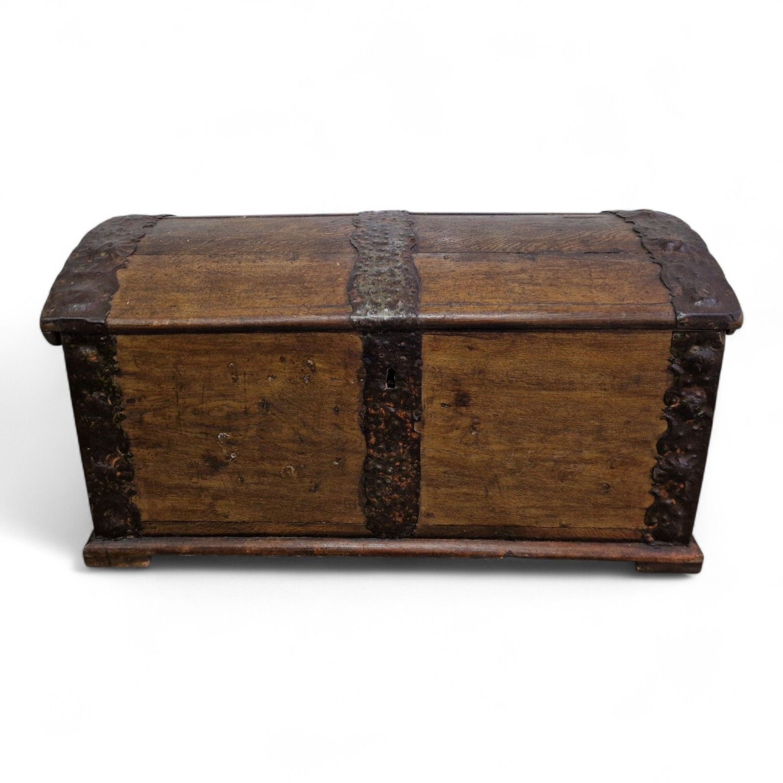 Continental Wooden Storage Chest Dome Top Rustic Coffer Blanket Box Large photo for sale