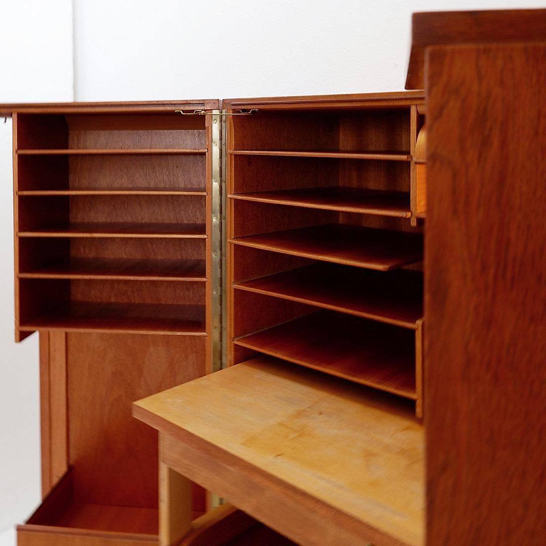 photo furniture Magic Box Desk By Mummenthaler & Meier, Switzerland, 1955