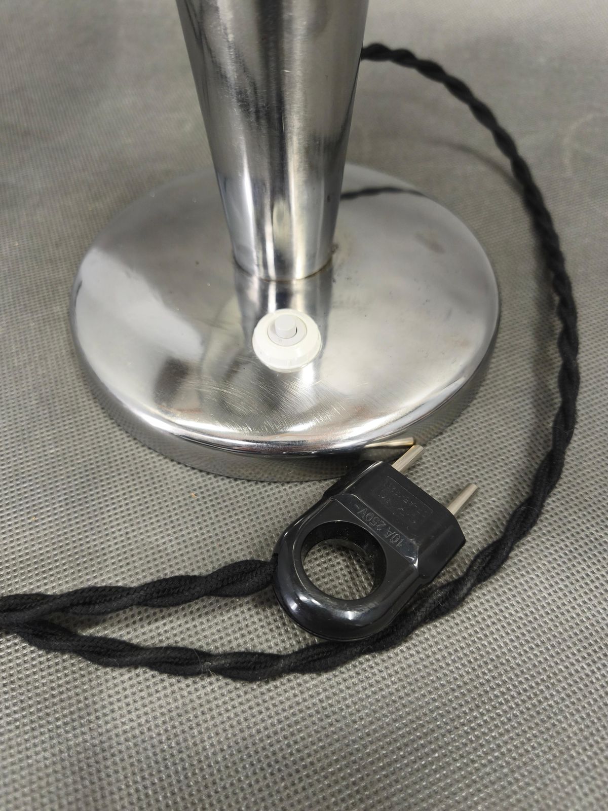 Bauhaus Chromen Tafellamp Met Verstelbare Kap, Jaren 1930 photo vintage