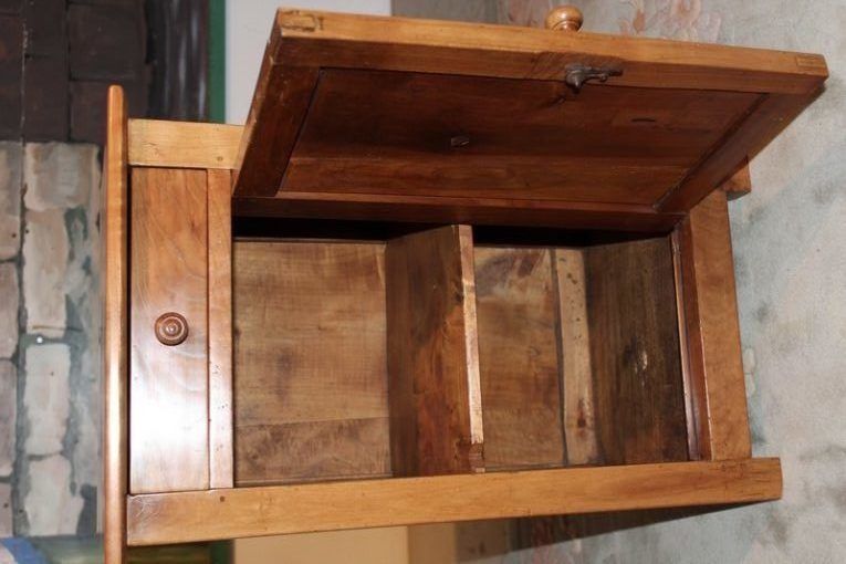 Cherry Bedside Epoque 1900 photo Furniture