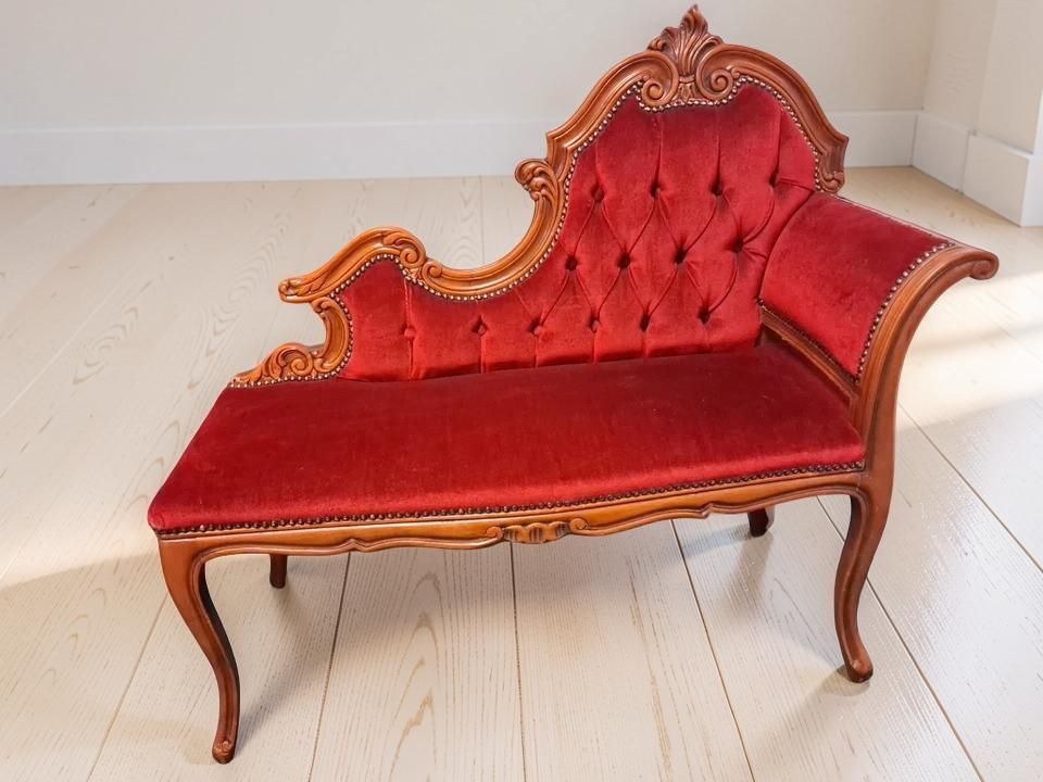 Vintage Small Childs Chaise Longue / Posh Dog Or Cat Parlour Chair. photo Furniture