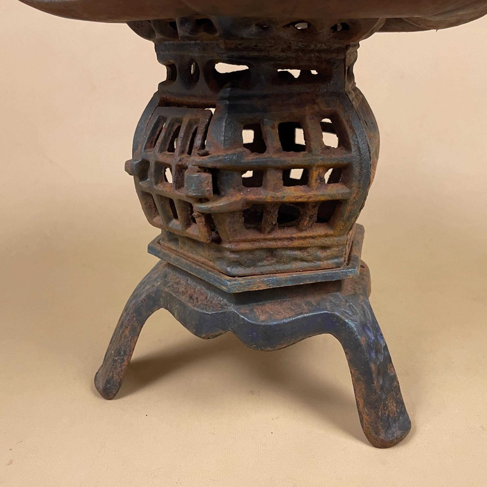 Japanese Pagoda Lantern Oriental Lamp Cast Metal Asian Garden Light Blue Indoor Outdoor Lighting Home Accent Candle Tealight Holder Antique photo vinterior