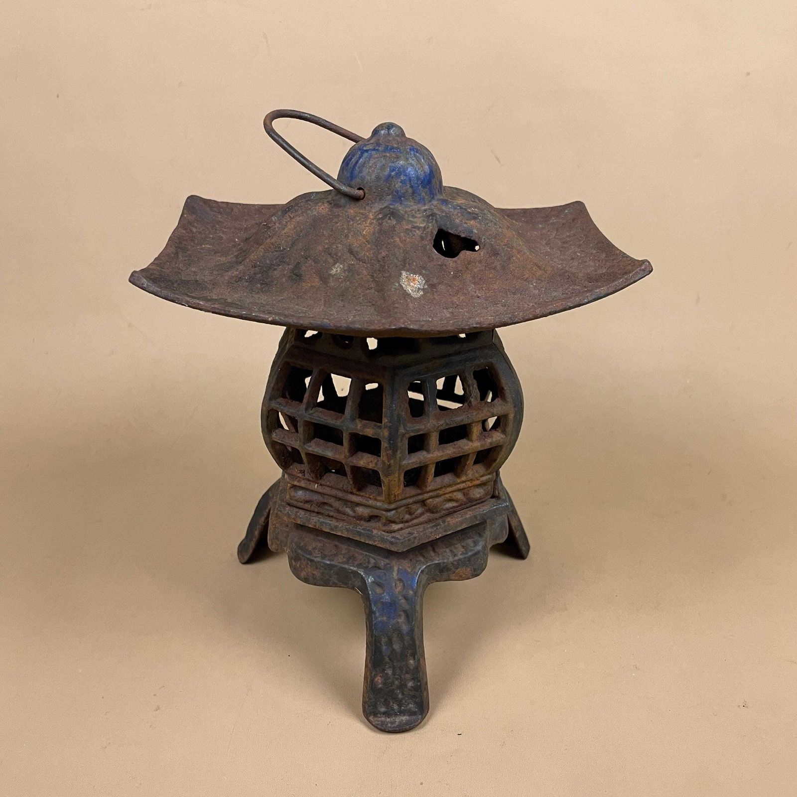 Japanese Pagoda Lantern Oriental Lamp Cast Metal Asian Garden Light Blue Indoor Outdoor Lighting Home Accent Candle Tealight Holder Antique photo vintage