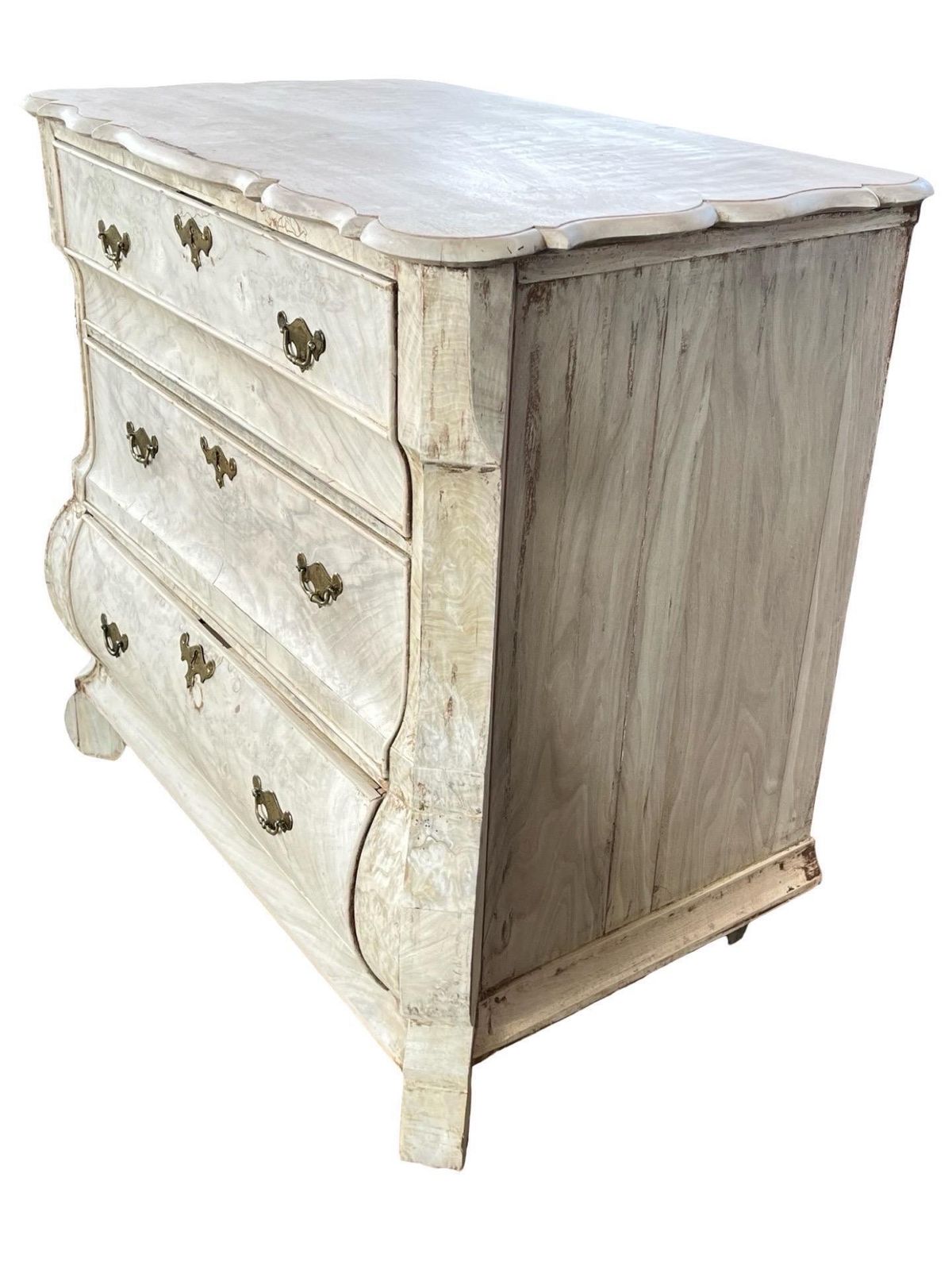 photo furniture Bleached Dutch Oak Bombay Chest Of Drawers With Walnut Burl Veneer, 1820s