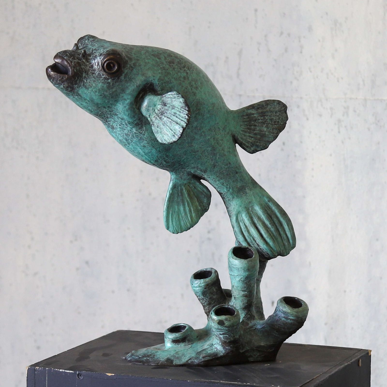 Dogface Puffer – Fine Art Bronze By Andrzej Szymczyk, Limited Edition 2/8 photo furniture