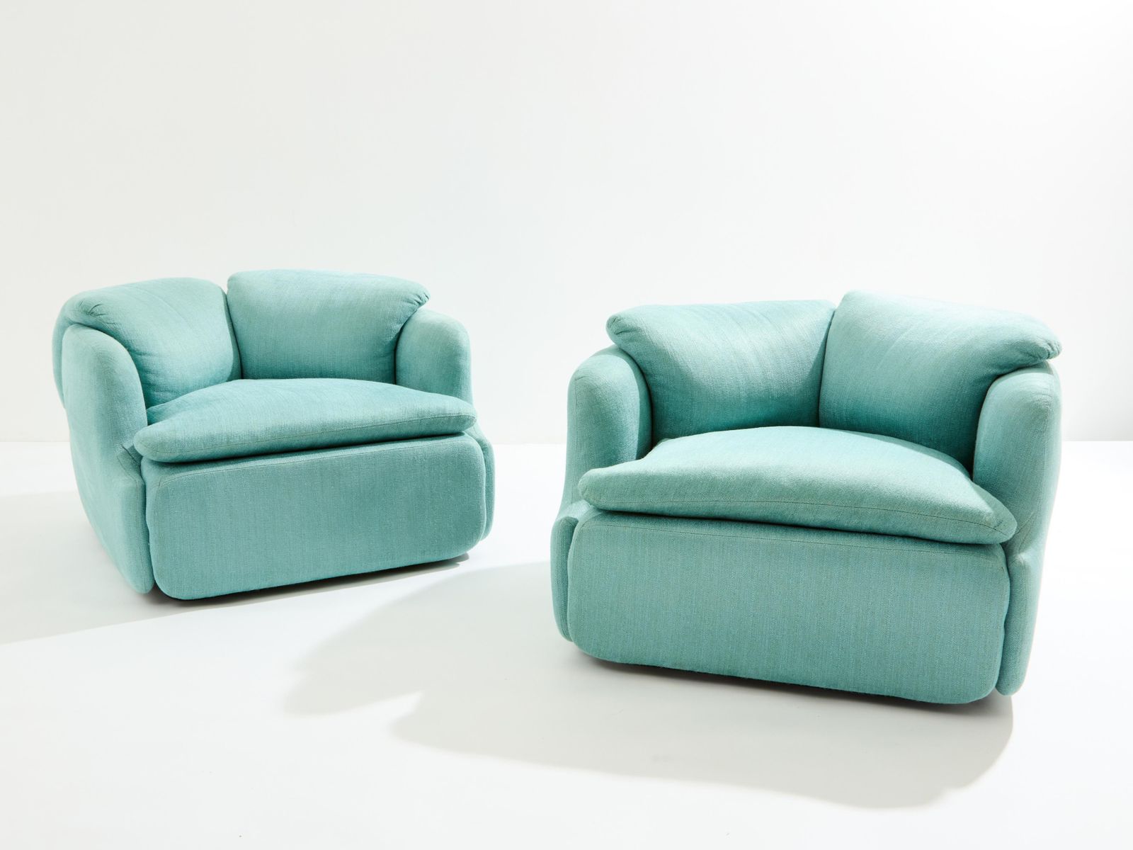 Alberto Rosselli For Saporiti Pair Of Confidential Armchairs 1970 photo vinterior