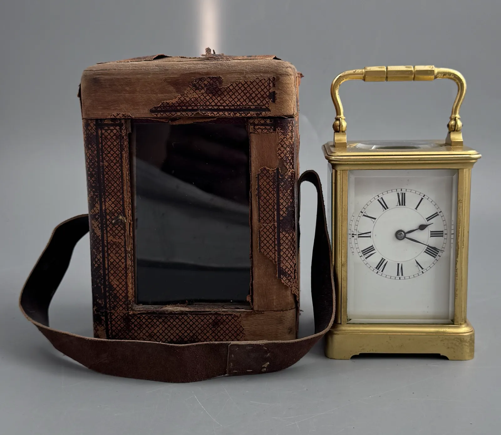 French Brass Cased Carriage Clock By Henri Jacot, Paris, Striking photo vinterior