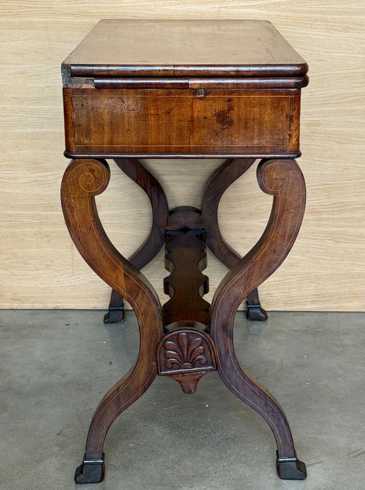 Table de jeu d'époque George III en acajou photo vintage
