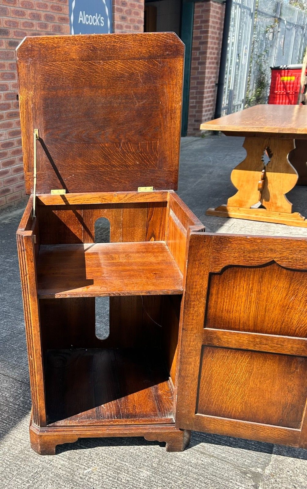 Good Quality Cumpers Of Salisbury English Oak Cupboard Side Cabinet photo Furniture