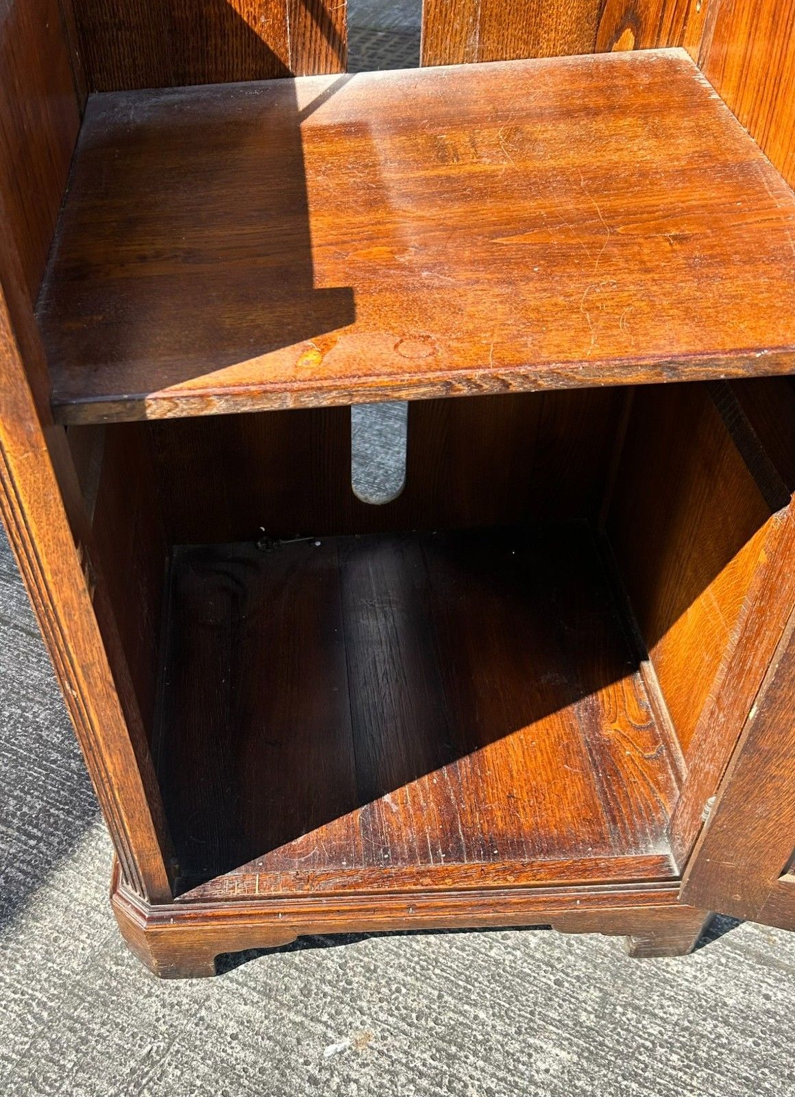 Good Quality Cumpers Of Salisbury English Oak Cupboard Side Cabinet photo vinterior