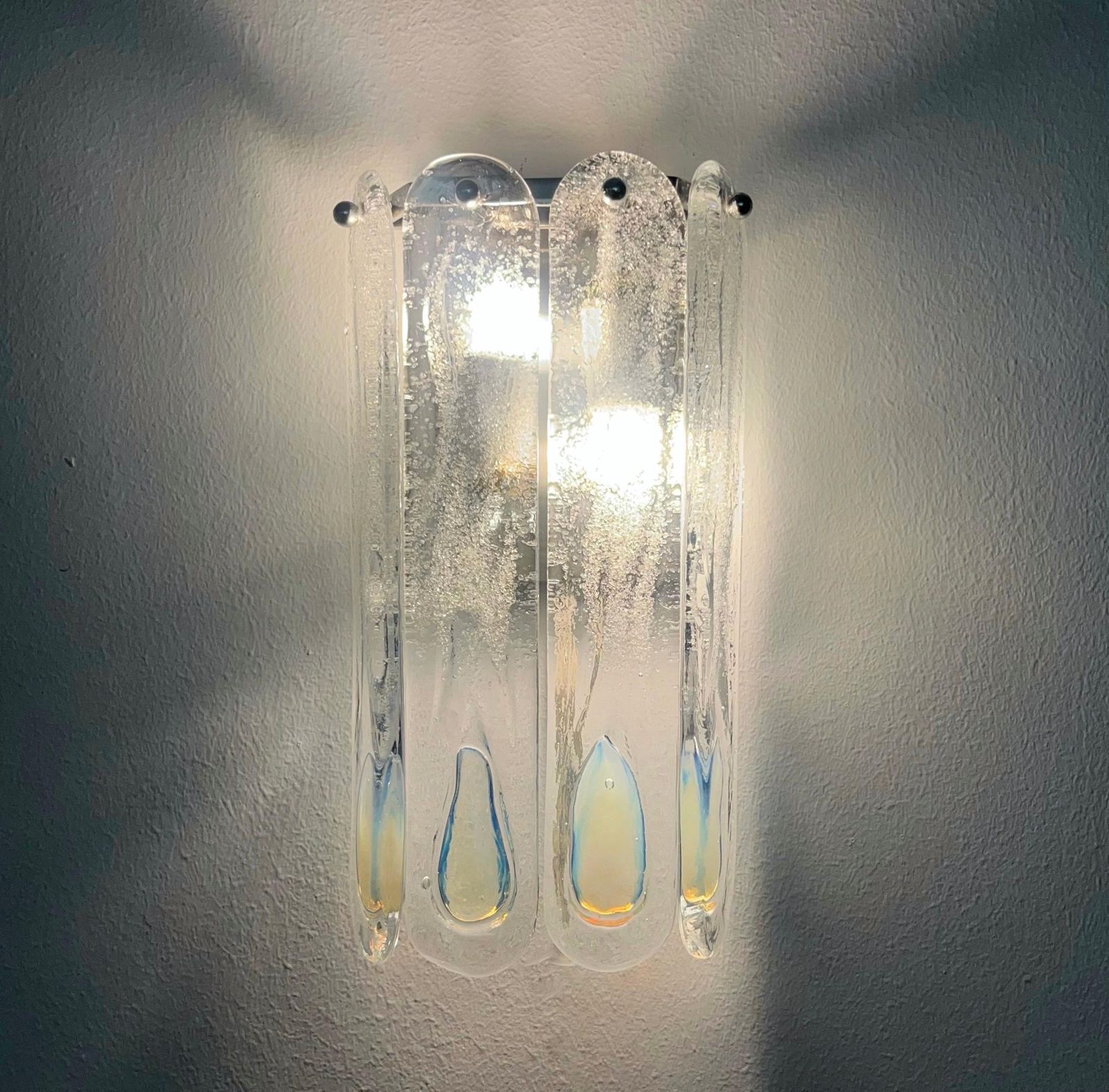 Italian Midcentury Set Of Three Iridescent White Wall Sconces By Mazzega, 1970s photo 4313.0