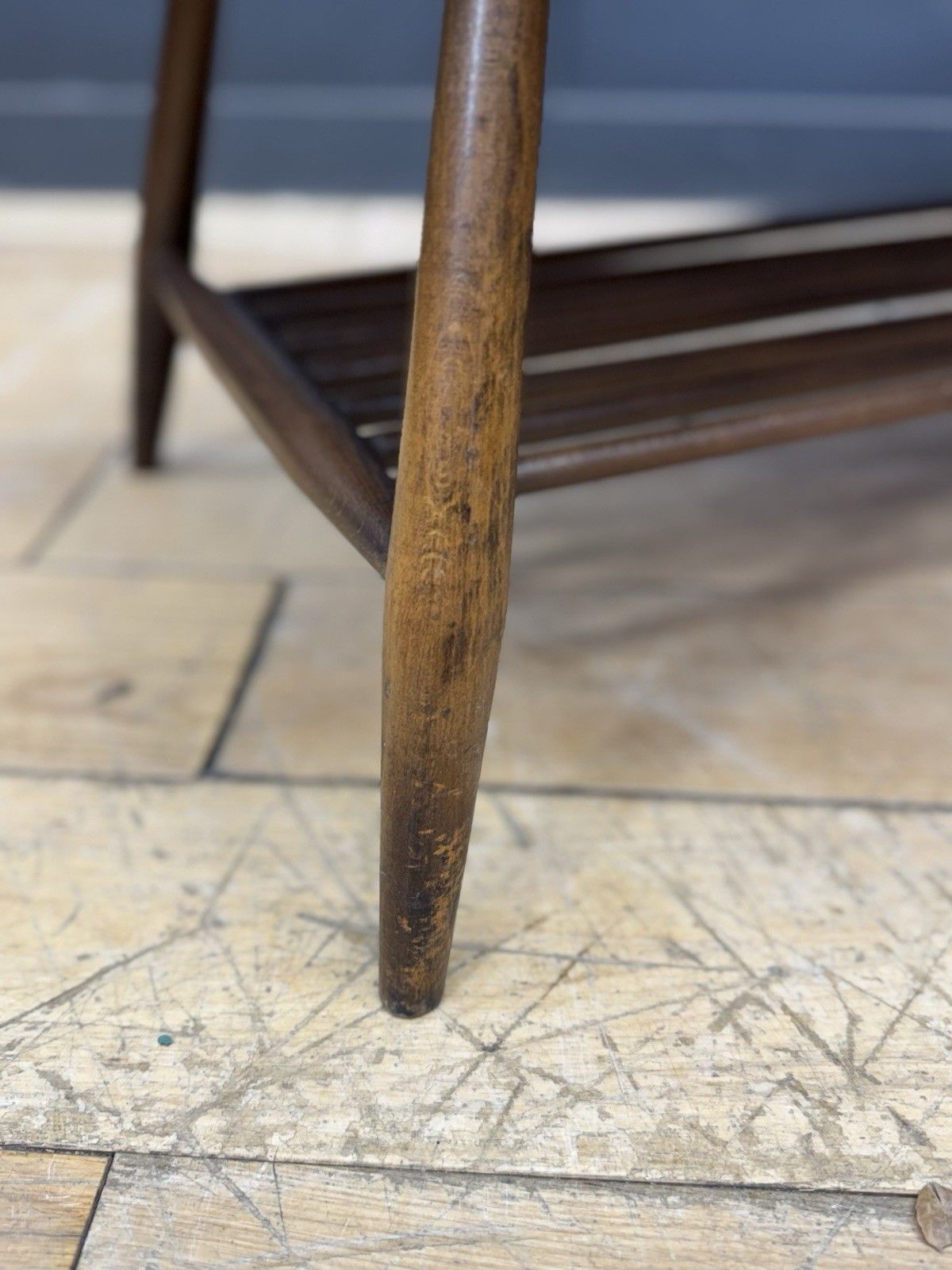 Retro Ercol 459 Elm Coffee Table Vintage Blonde Elm Magazine Rack Side Table Mcm photo vinterior