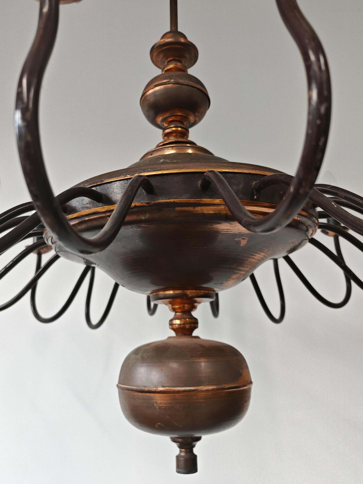 photo vinterior Monumental Dutch (Holandaise) Chandelier, 20 Lights, Copper, Germany 1950s