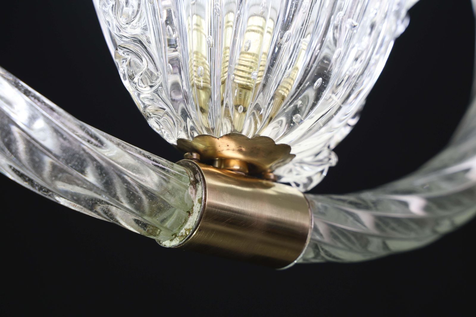 Charming Ercole Barovier Art Deco Chandelier, "Bullicante" Glass Murano, 1940s photo vinterior