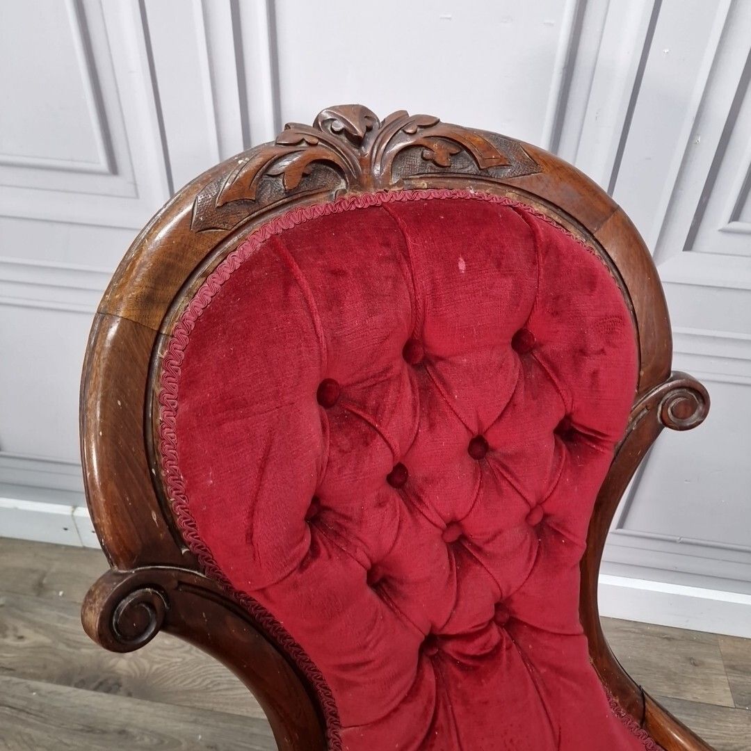 Furniture Antique Spoon Back Chair Victorian Carved Button Fireside Nursing Seat Resto photo