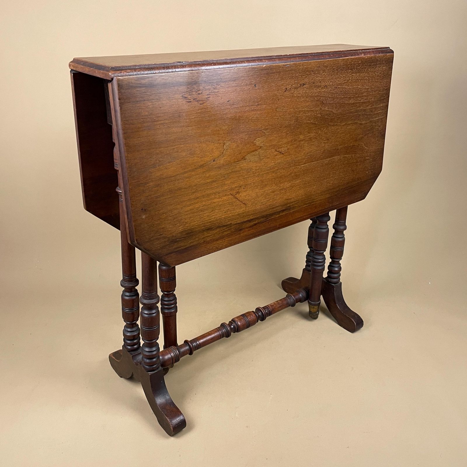 Antique Mahogany Gateleg Drop Leaf Table Turned Legs Side End Table English Vintage Solid Wood Folding Accent photo vintage