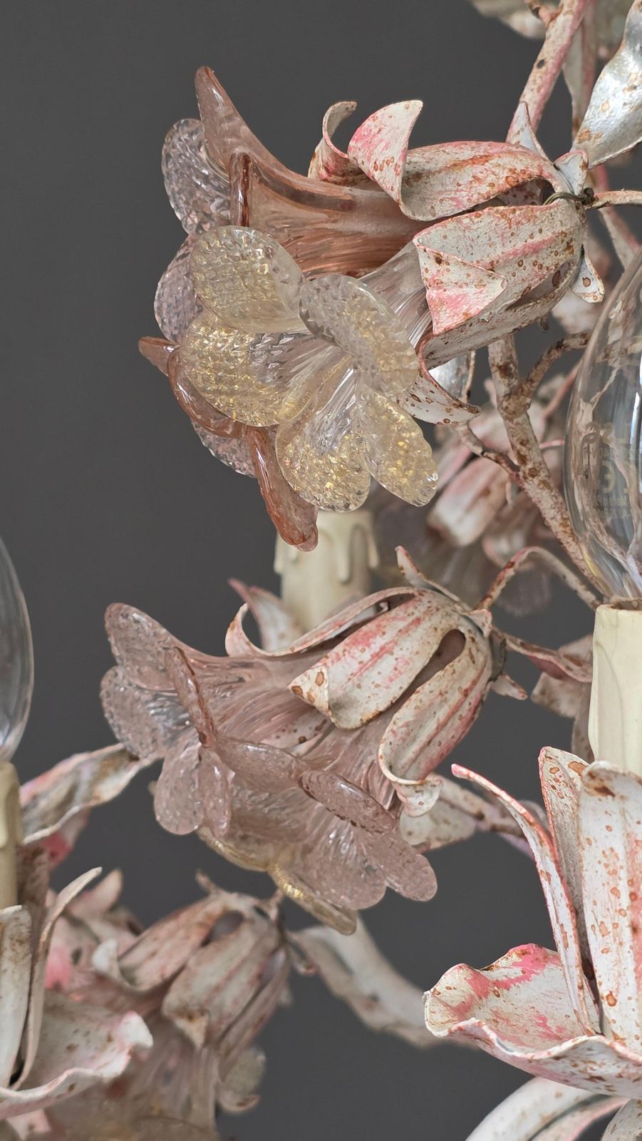 Italian Florentine Chandelier With Gold Flecked Glass, 1970s photo vinterior