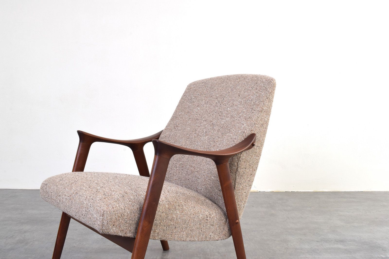 Mid Century „Tenor” Teak & Boucle Armchair From Møre Lenestolfabrikk, 1960s. photo vintage