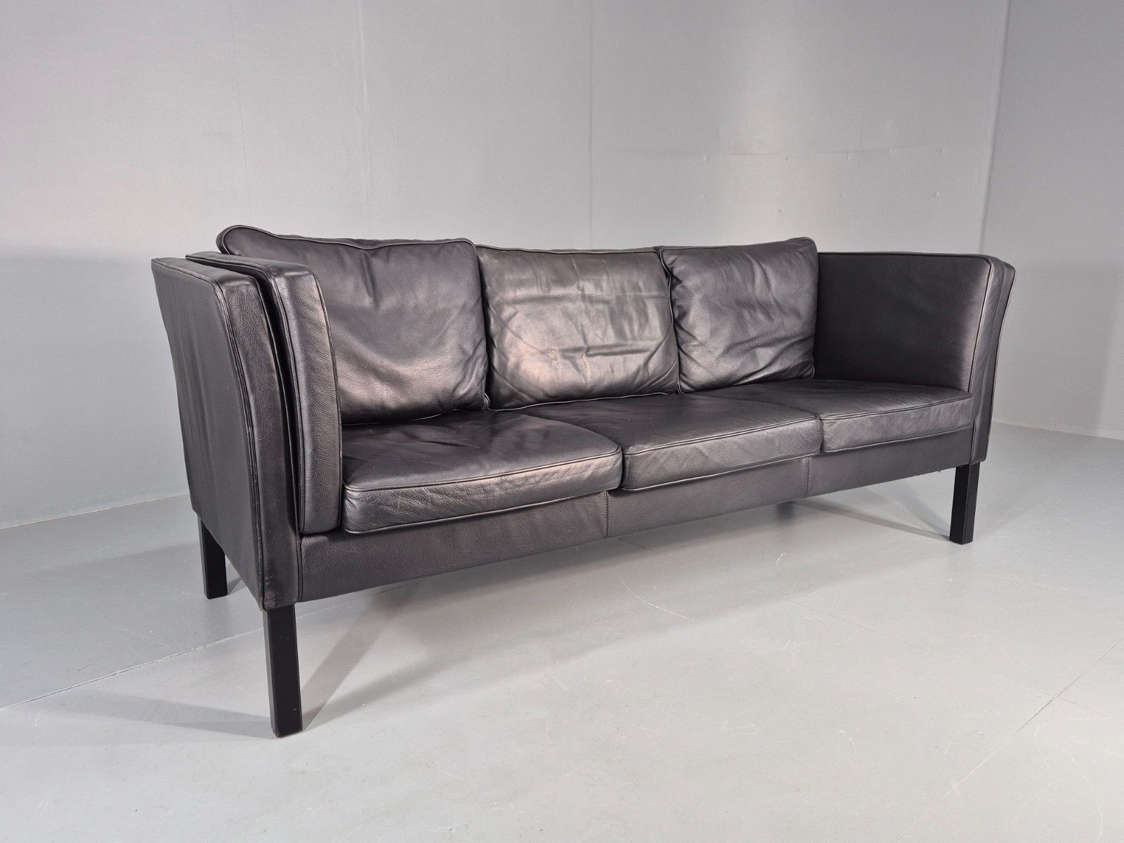 Vintage 3 Seater Sofa Danish Design Black Leather Mid Century Retro Eb08627 M3ss