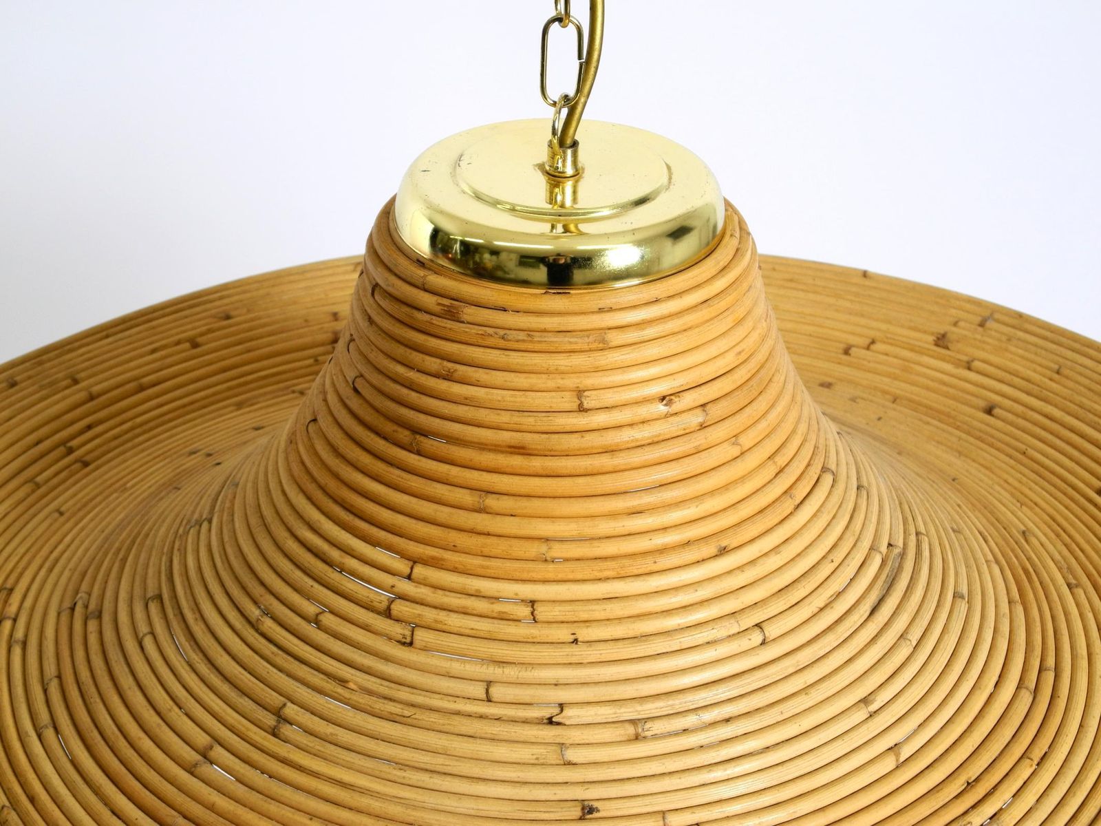 photo vinterior Beautiful, Large Italian 1970s Bright Bamboo Wood Ceiling Pendant Lamp