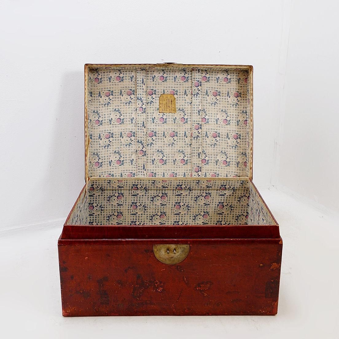 photo buy Early 20th Century Chinese Red Lacquered Leather Trunk