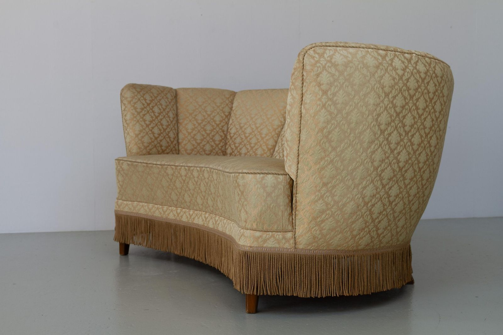 1637.0 Danish Art Deco Banana Sofa, 1940s. photo