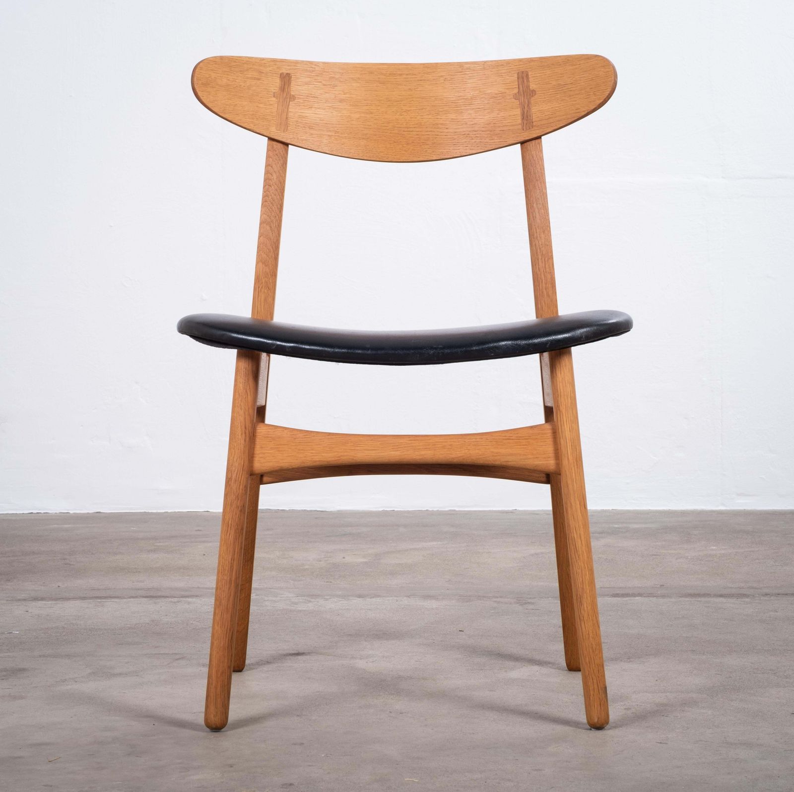 Chaise de salle à manger en chêne, par Hans J. Wegner pour Carl Hansen & Søn, Danemark, 1952 photo Mobilier