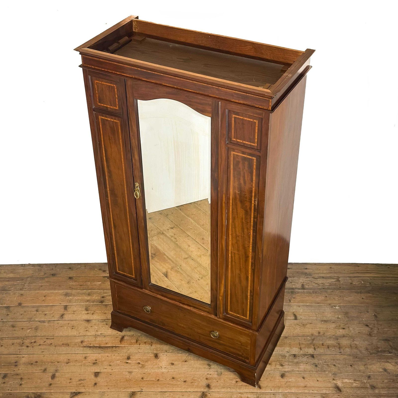 Antique Edwardian Mahogany Mirrored Wardrobe | Antique Wardrobe | Storage Cupboard | Antique Storage | Vintage Furniture photo for sale