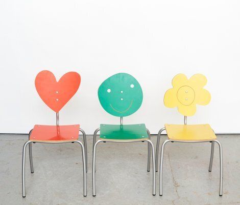 Agatha Infatil Kindertisch Von Agatha Ruiz De La Prada Für Amat 3, 1990er, 4er Set photo furniture