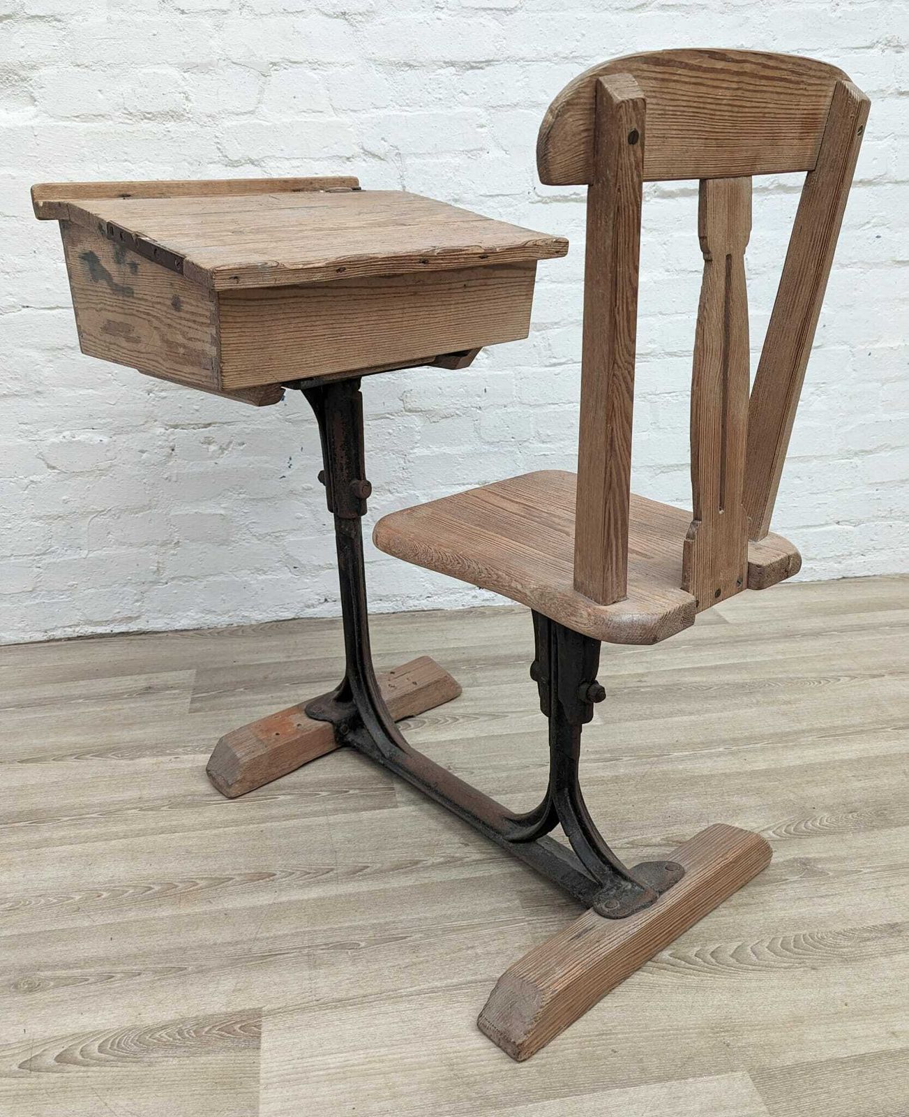 Early 20th Century Pitch Pine And Castle Iron Adjustable School Desk